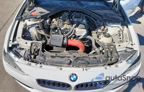 2016 BMW 320 I z USA, uszkodzony, nr VIN WBA8E1G5XGNT34106